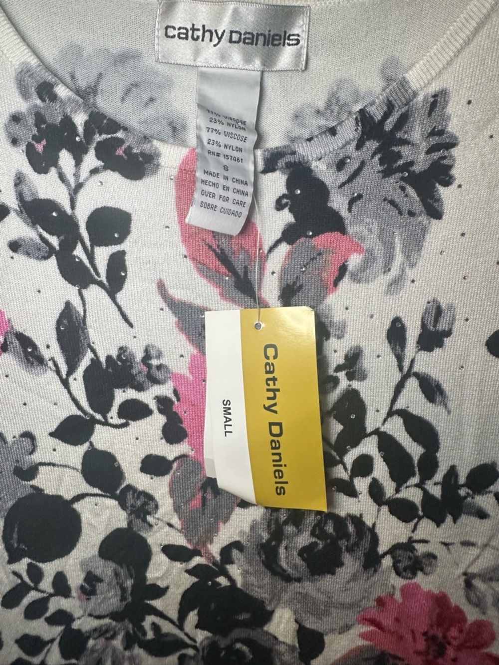 Cathy Daniels Floral Knit Top NWT - Picture 5 of 6
